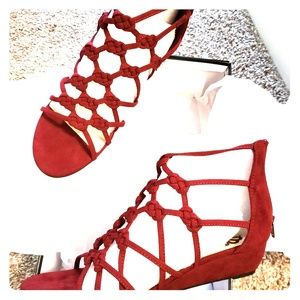 Ladies sandals size 7